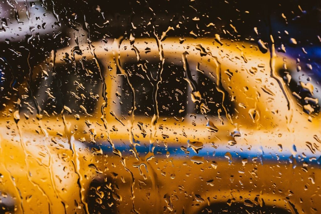 accidente en taxi quien paga la indemnización